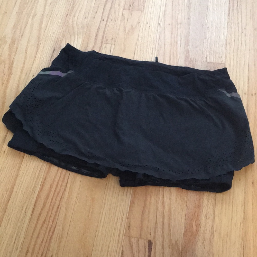 Lululemon running skirt in black